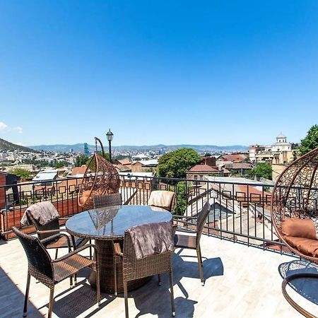 3Br Apt W Huge Terrace & Magnificent Views Tbilissi Extérieur photo