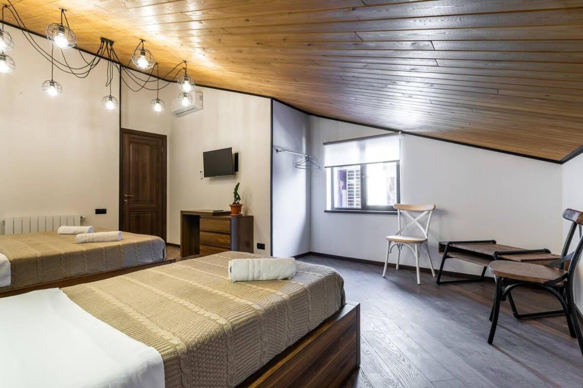 3Br Apt W Huge Terrace & Magnificent Views Tbilissi Extérieur photo